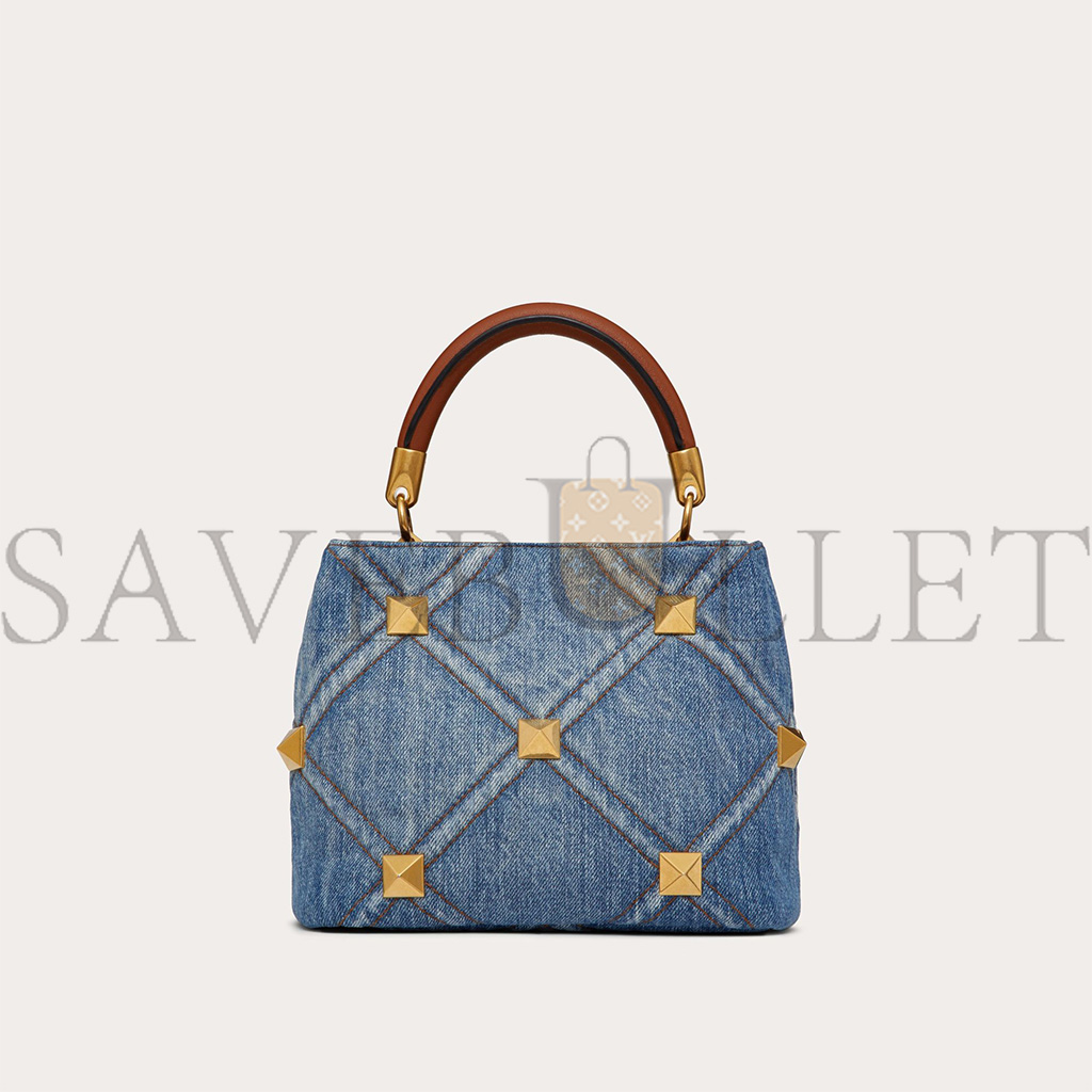 VALENTINO SMALL ROMAN STUD THE HANDLE BAG IN DENIM XW0B0I97HMR_F23 (21*17*14cm)