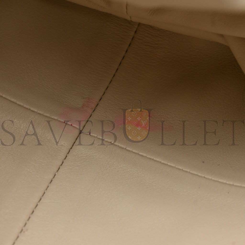 BOTTEGA VENETA SMOOTH BUTTER CALF THE POUCH OVERSIZED CLUTCH MIS (39*18*14cm) BOTTEGA VENETA SMOOTH BUTTER CALF THE POUCH OVERSIZED CLUTCH MIS (39*18*14cm)