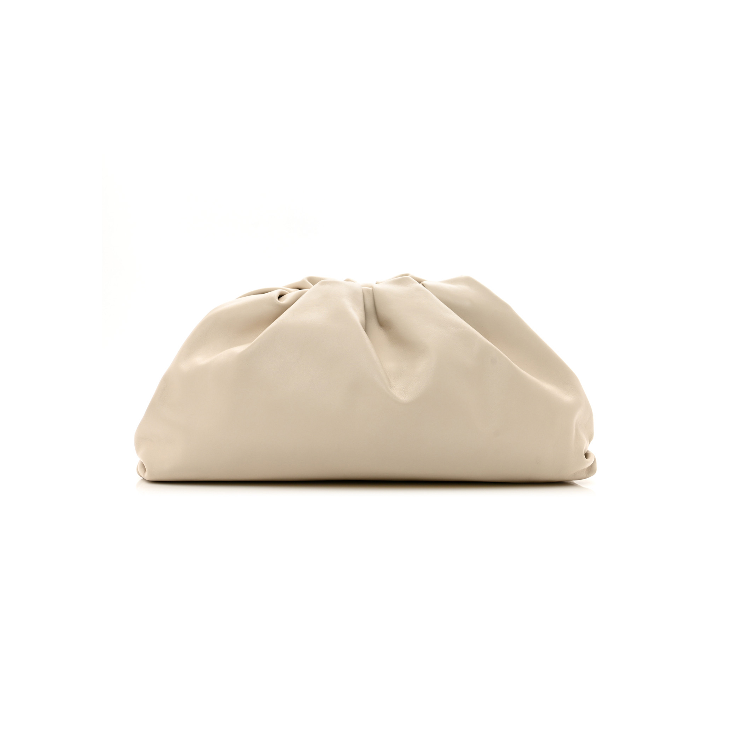 BOTTEGA VENETA SMOOTH BUTTER CALF THE POUCH OVERSIZED CLUTCH MIS (39*18*14cm) BOTTEGA VENETA SMOOTH BUTTER CALF THE POUCH OVERSIZED CLUTCH MIS (39*18*14cm)