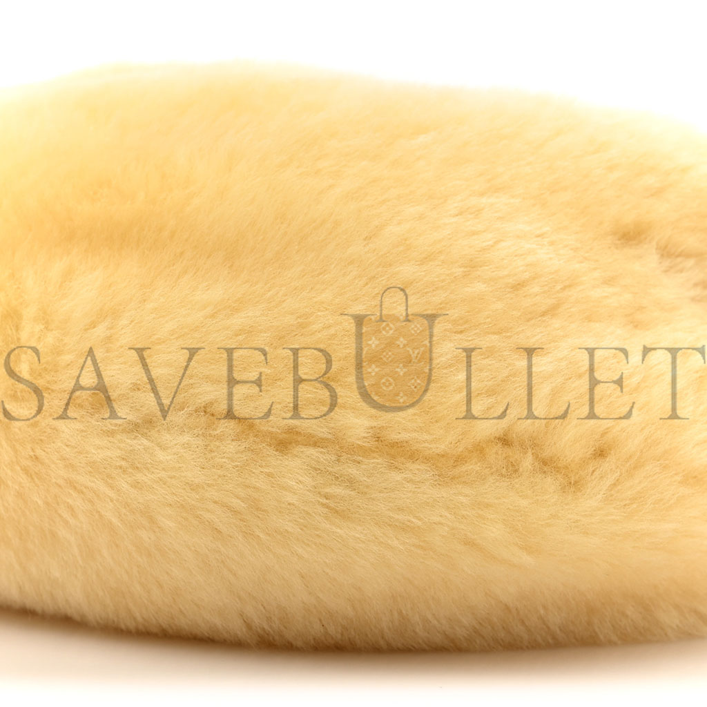 BOTTEGA VENETA SHEARLING LAMBSKIN MINI JODIE TEDDY (23*16cm) BOTTEGA VENETA SHEARLING LAMBSKIN MINI JODIE TEDDY (23*16cm)