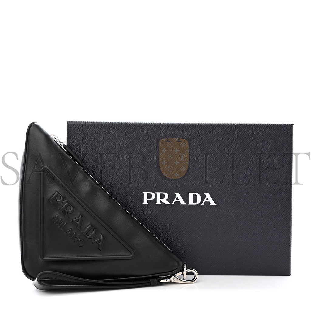 PRADA GRACE LUX TRIANGLE WRISTLET POUCH BLACK (27*15*6cm) PRADA GRACE LUX TRIANGLE WRISTLET POUCH BLACK (27*15*6cm)