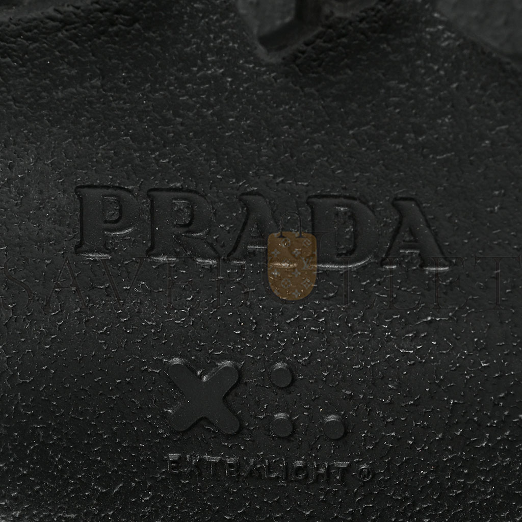PRADA SPAZZOLATO ROIS RE-NYLON METAL TRIANGLE LOGO MONOLITH POUCH POCKET 55MM BOOTS 37 BLACK PRADA SPAZZOLATO ROIS RE-NYLON METAL TRIANGLE LOGO MONOLITH POUCH POCKET 55MM BOOTS 37 BLACK